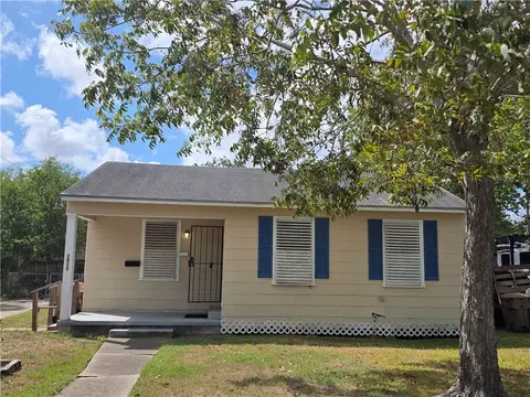 1513 Fern St, Corpus Christi, TX 78404