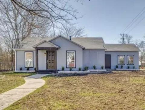 908 W Washington St, Clarksville, TX 75426