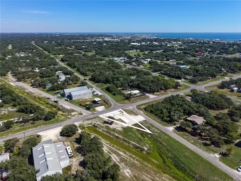 902 W Hood, Rockport, TX 78382