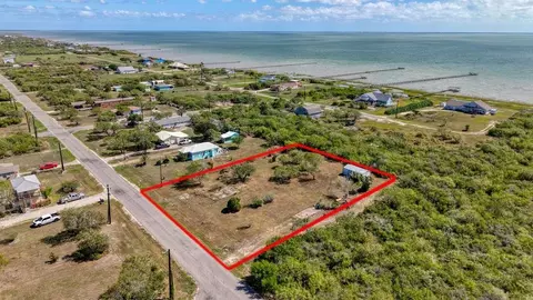 1204 Second St, Bayside, TX 78340