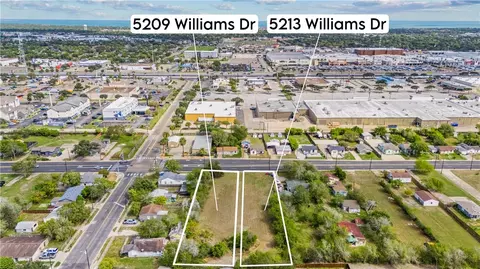 5209 Williams Dr, Corpus Christi, TX 78411