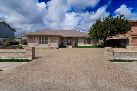918 Delta Dr, Corpus Christi, TX 78412