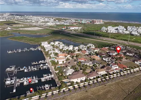 121 La Joya, Port Aransas, TX 78373
