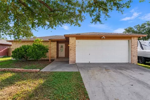 2838 Tumbleweed Dr, Corpus Christi, TX 78410