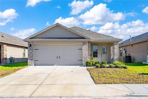 7634 Shadow Rider Ln, Corpus Christi, TX 78414