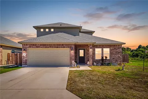 1513 Lisa Ann Dr, Aransas Pass, TX 78336