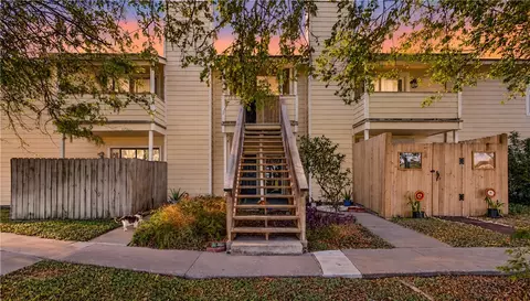 1011 Ennis Joslin #124, Corpus Christi, TX 78412