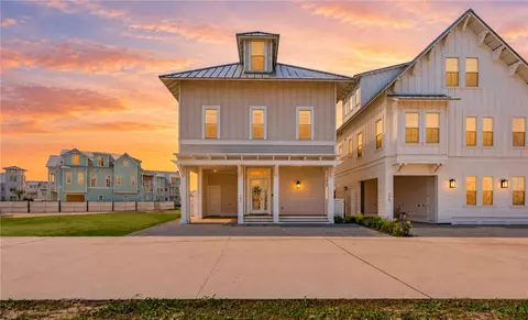 101 Yearling Ln, Port Aransas, TX 78373