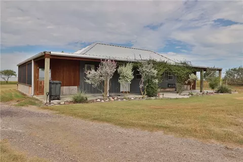 Exterior - 746 Egery Island Rd, Taft, TX 78390 photo 1 of 8