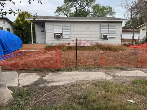 1706 Birch Pl, Corpus Christi, TX 78416
