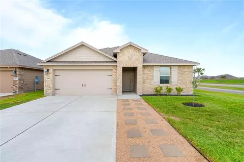 100 Silas St, Sinton, TX 78387