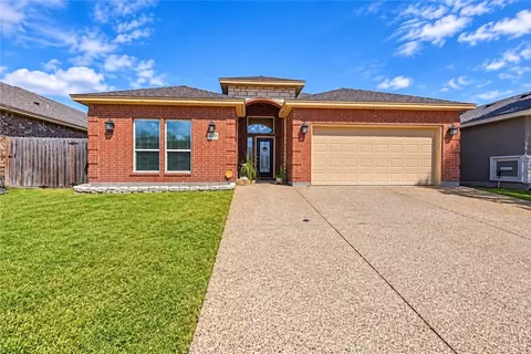 6530 Paddington Dr, Corpus Christi, TX 78414
