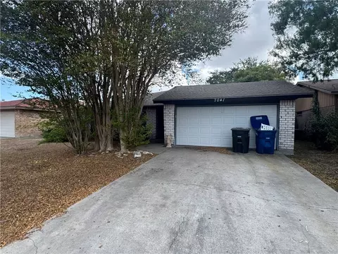 7041 Monarch St, Corpus Christi, TX 78413