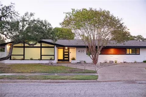 450 Bermuda Pl, Corpus Christi, TX 78411