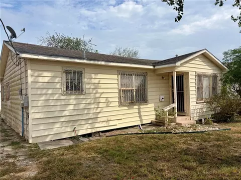 760 Mohawk St, Corpus Christi, TX 78405