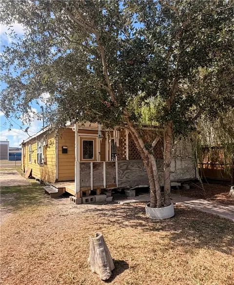 929 Post Ave, Corpus Christi, TX 78405