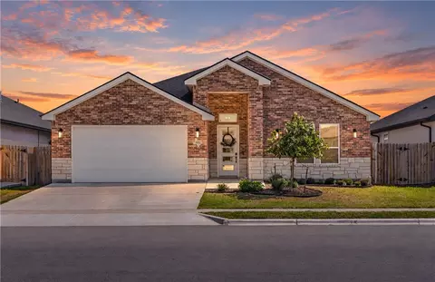 4202 Karo Dr, Corpus Christi, TX 78414