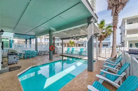 913 Banyan Beach Dr, Port Aransas, TX 78373