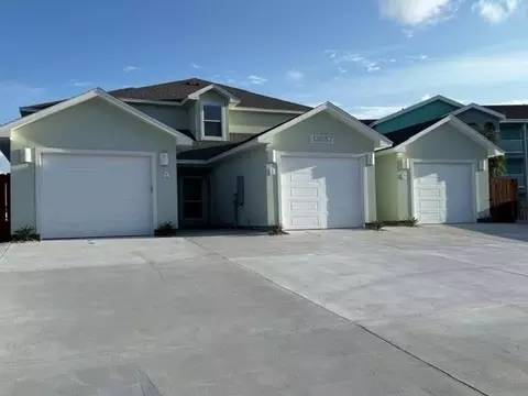 13957 Fortuna Bay Dr #B, Corpus Christi, TX 78418