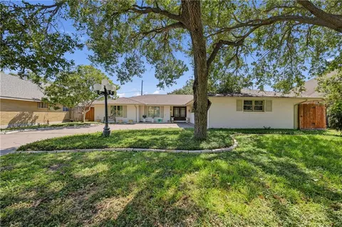 137 Del Mar Blvd, Corpus Christi, TX 78404