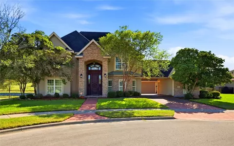 14605 Spring Creek Cir, Corpus Christi, TX 78410