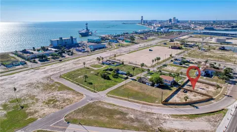 3202 E Causeway Blvd, Corpus Christi, TX 78402