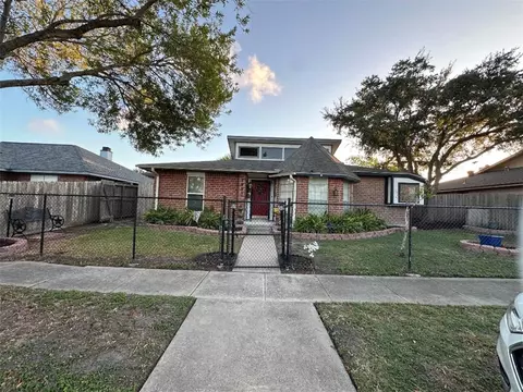 2905 River Bend Ct, Corpus Christi, TX 78415