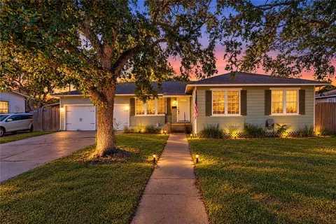 628 Deforrest St, Corpus Christi, TX 78404