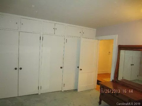 350 E Oak St, Marion, NC 28752 photo 10