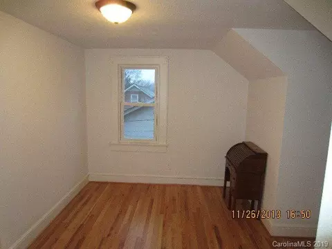 350 E Oak St, Marion, NC 28752 photo 16