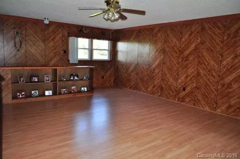 105 Randall Rd, Marion, NC 28752 photo 15