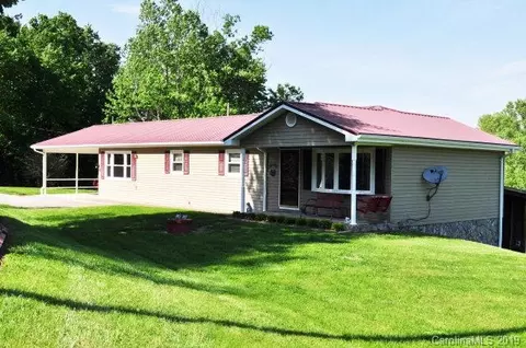 105 Randall Rd, Marion, NC 28752 photo 1