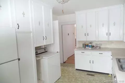 581 Rutherford Rd, Marion, NC 28752 photo 7