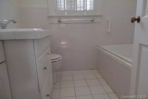 581 Rutherford Rd, Marion, NC 28752 photo 17