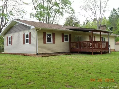 321 Wright Rd, Marion, NC 28752 photo 2