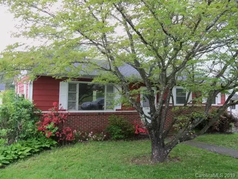 621 State, Marion, NC 28752 photo 3