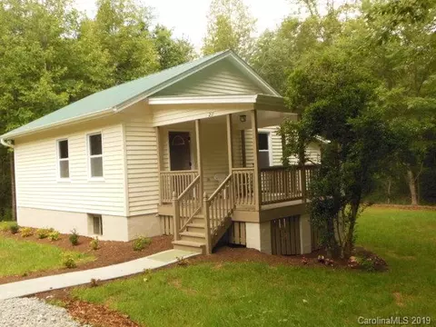 211 Open Valley Dr, Marion, NC 28752 photo 1