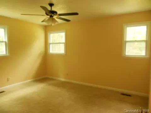 211 Open Valley Dr, Marion, NC 28752 photo 6