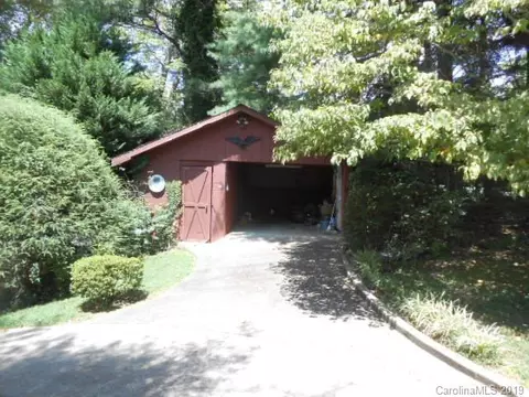 446 Fleming Ave, Marion, NC 28752 photo 3