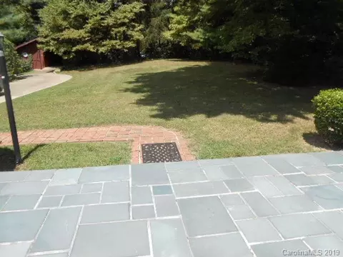 446 Fleming Ave, Marion, NC 28752 photo 5