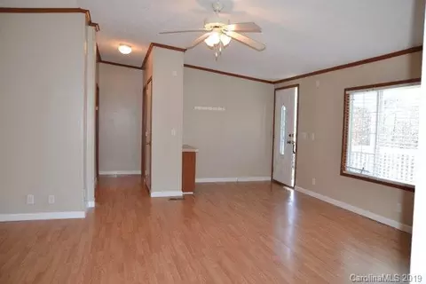 523 Lukes Loop, Marion, NC 28752 photo 8