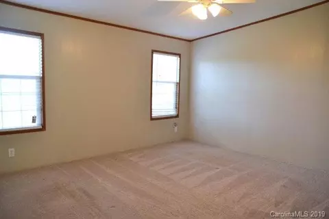 523 Lukes Loop, Marion, NC 28752 photo 9