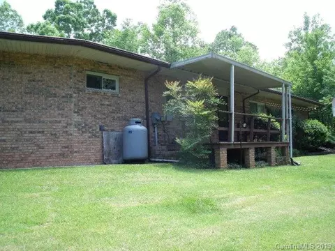 52 Waycaster Rd, Marion, NC 28752 photo 4