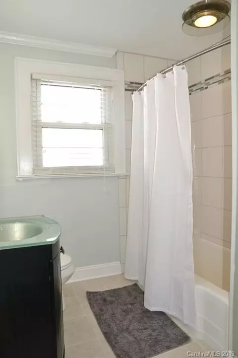633 E Oak St, Marion, NC 28752 photo 13
