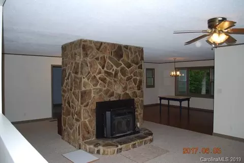 1059 Deer Park Rd, Nebo, NC 28761 photo 12