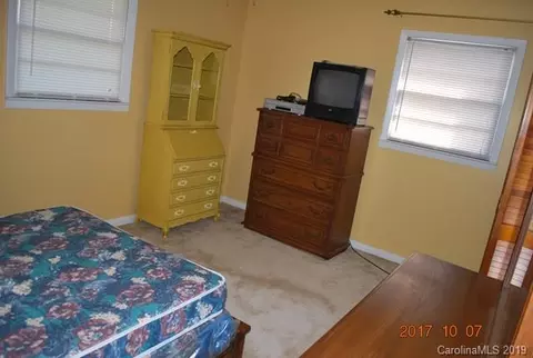 742 Fairview Rd, Marion, NC 28752 photo 9