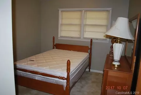 742 Fairview Rd, Marion, NC 28752 photo 8