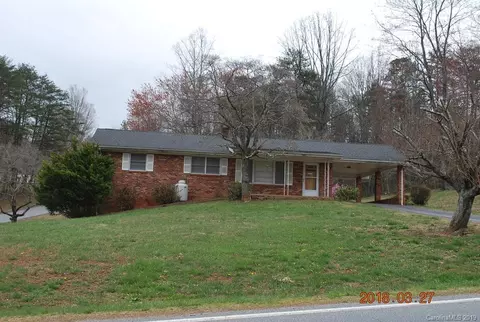 742 Fairview Rd, Marion, NC 28752 photo 1