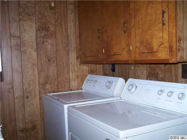 309 E 10th St, Kannapolis, NC 28083 photo 9