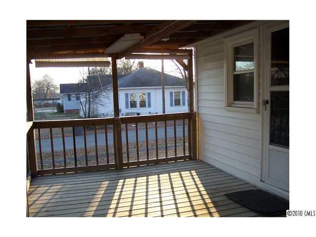 309 E 10th St, Kannapolis, NC 28083 photo 11